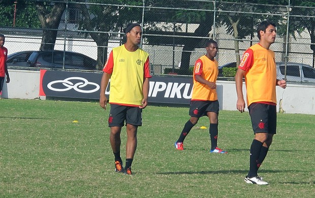 Ronaldinho no treino do Flamengo  (Foto: Richard Fausto de Souza / Globoesporte.com)