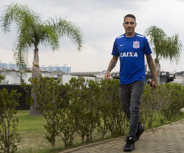 Guerrero “ignora” G-4 por renovação: “Quero ficar de qualquer jeito”