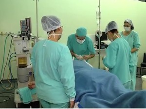 Hospital de Santa Maria faz coleta de medula que será doada a paciente na Turquia (Foto: Reprodução/RBS TV)
