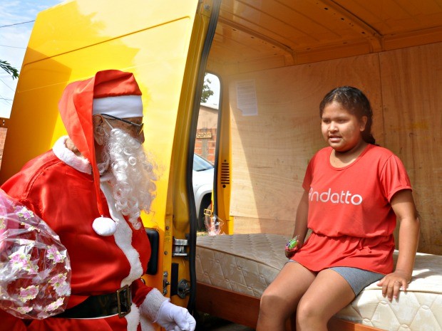 Menina envia carta ao Papai Noel e ganha cama de presente em MS (Foto: Priscilla dos Santos/G1 MS)