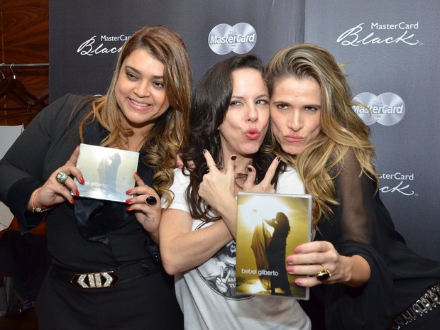 Preta Gil, Bebel Gilberto e Ingrid Guimarães em show no Rio (Foto: Leo Marinho/ Ag. News)