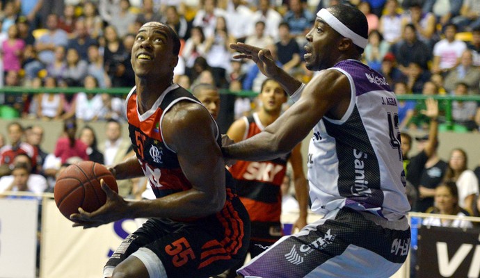 Meyinsse Mogi Mirim x Flamengo NBB (Foto: João Pires/LNB)