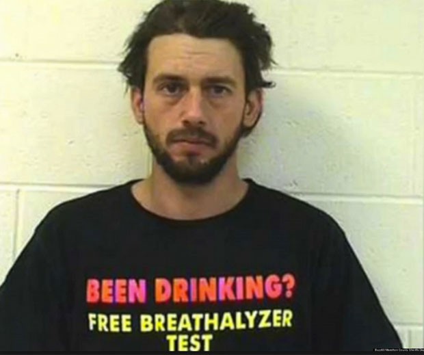 Bryan Wendler, de 30 anos, foi preso por dirigir bêbado no Winsconsin  (Foto: Marathon County Sheriff's)