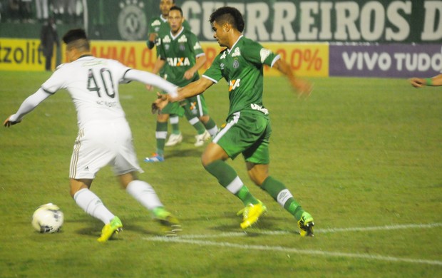 Relacionar derrota à chegada de Gareca é injusto, diz Luiz Ademar