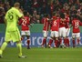 Lateral Philipp Lahm faz um golaço, e Bayern avança na Copa da Alemanha 