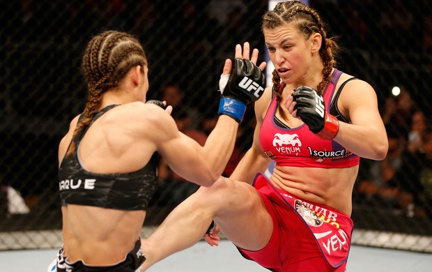 Miesha Tate x Liz Carmouche UFC MMA (Foto: Getty Images)