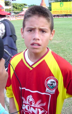 James Rodriguez - torneio juvenil (Foto: Arquivo / Corporação Espotiva Los Paisitas) James Rodriguez - torneio juvenil (Foto: Arquivo / Corporação Espotiva Los Paisitas)
