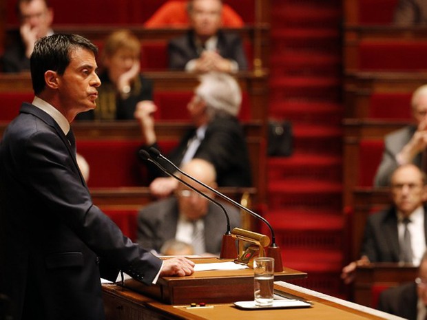 Primeiro-ministro francês, Manuel Valls, advertiu nesta quinta-feira (19) para o risco de um atentado com "armas químicas ou bacteriológicas" (Foto: Francois Guillot / AFP) Primeiro-ministro francês, Manuel Valls, advertiu nesta quinta-feira (19) para o risco de um atentado com "armas químicas ou bacteriológicas" (Foto: Francois Guillot / AFP)