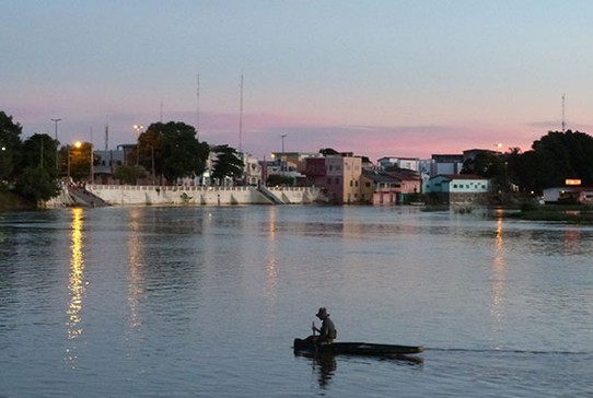 Vista da cidade de Cáceres, no Mato Grosso (Foto: Divulgação/ Projeto Bichos do Pantanal/Douglas Trent e Juliana Arini)