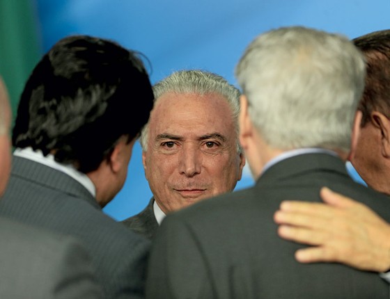 O presidente Michel Temer no Planalto.Diante da pancada inevitável,o governo busca reduzir os efeitos da Lava Jato (Foto: Adriano Machado / Reuters)