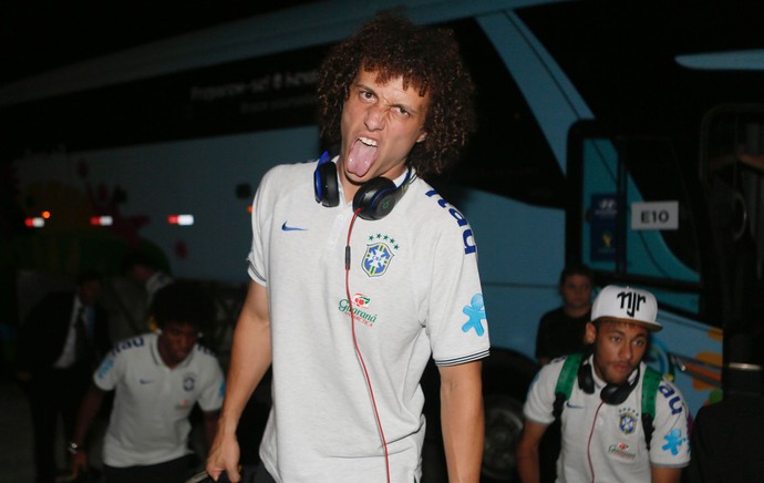 David Luiz e Neymar Seleção chegada Fortaleza (Foto: Rafael Ribeiro / CBF)