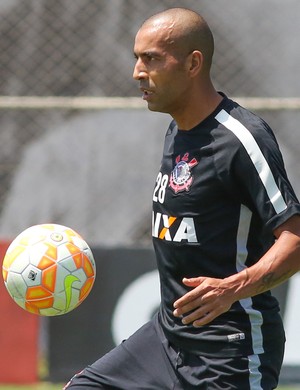 Sem Cristian e Danilo, Timão tem 20 relacionados contra o Penapolense