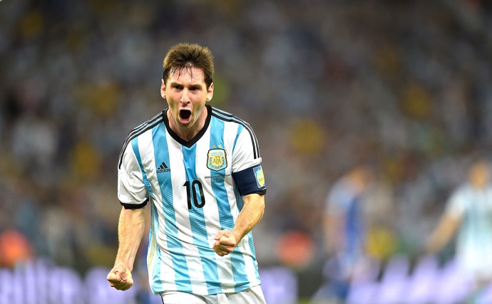Messi  comemora gol da Argentina contra a Bósnia (Foto: Agência AFP )