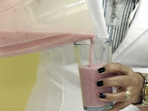 Nutricionista ensina a fazer shake nutritivo (Foto: Reprodução/TV Gazeta)