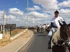 Vaqueiros protestam contra proibição da vaquejada em Petrolina, PE