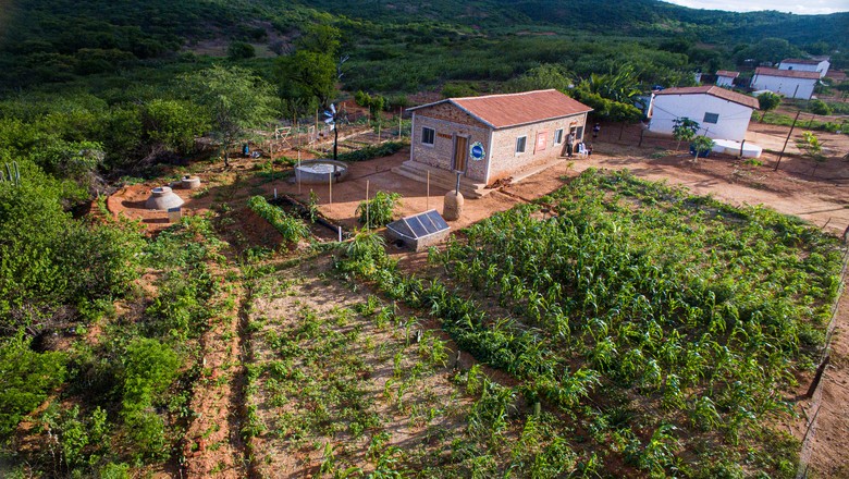 Escola Beta, em Betânia do Piauí, leva cisternas à agricultura familiar  (Foto: José Carlos)