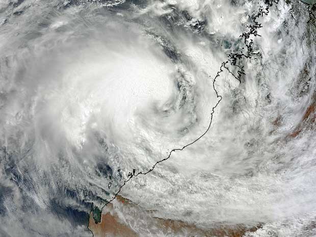Imagem da Nasa mostra a aproximação de ciclone na Austrália. (Foto: Nasa / Via AFP Photo )