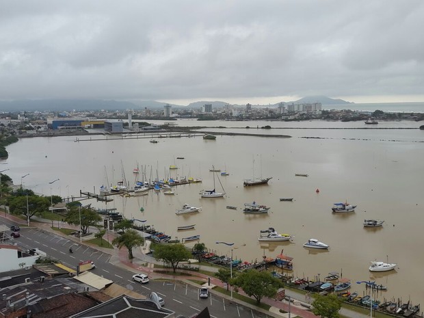 Porto de Itajaí será fechado para navegação em função da maré alta (Foto: Luiz Souza/ Divulgação)