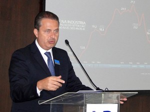 Eduardo Campos em palestra a empresários em Nova Lima (MG) (Foto: Pedro Angelo / G1)