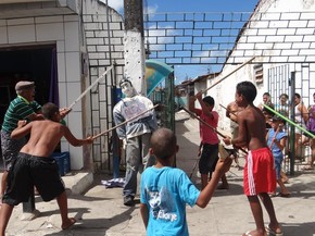 Tradicao De Malhar Judas No Sabado De Aleluia E Mantida Em Al