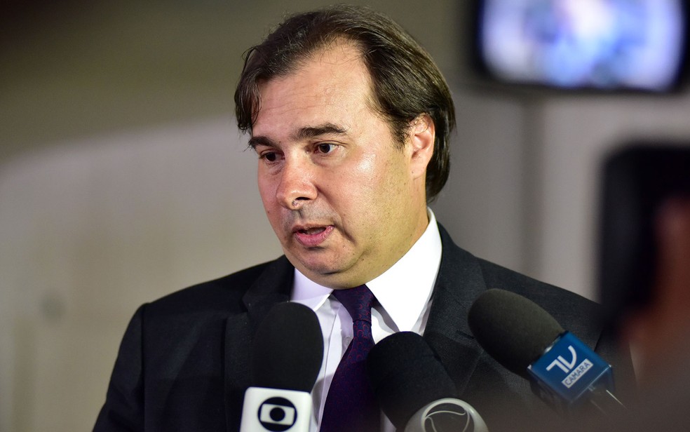O deputado Rodrigo Maia (DEM-RJ) durante entrevista na Câmara (Foto: Zeca Ribeiro / Câmara dos Deputados)
