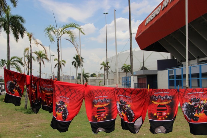 Camisas flamengo troca de ingressos manaus (Foto: Isabella Pina)