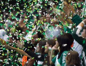 Torcida do Coritiba faz a festa no couto Pereira (Foto: Divulgação/site oficial do Coritiba Foot Ball Club)
