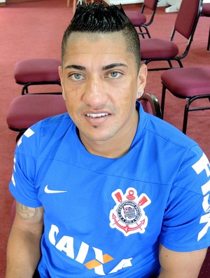 Apoiado por Alessandro, capitão Ralf foge de status, mas quer erguer taças