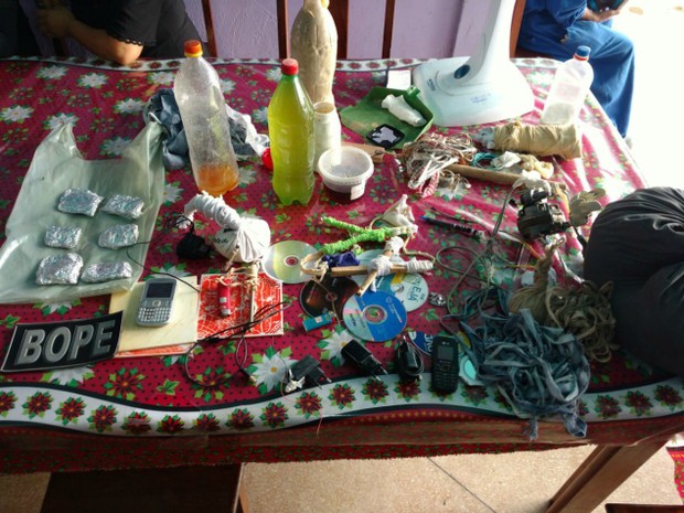 Drogas, bebidas, celulares, Cesein, Macapá, Amapá (Foto: Divulgação/Polícia Militar)