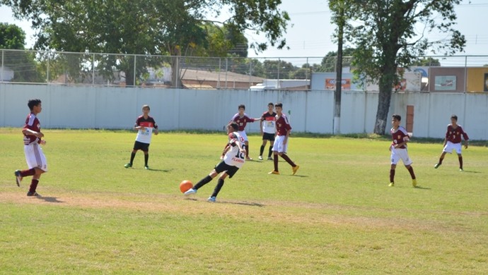 Escolinha do Flamengo vence a Sociedade Desportiva Roraimense por 3 a 2 na Pré-Copa Roraima (Foto: Ivonisio Júnior)