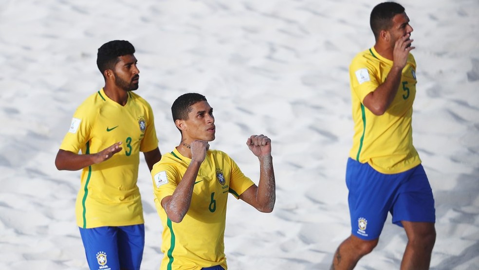 Filipe, Lucão e Daniel Zidane na Copa do Mundo de futebol de areia. Seleção está invicta há 31 jogos (Foto: Divulgação/Fifa)