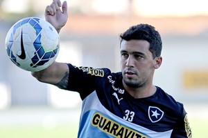 Edilson no treino do Botafogo (Foto: Vitor Silva / SS Press) Edilson no treino do Botafogo (Foto: Vitor Silva / SS Press)