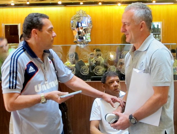 Vanderlei Luxemburgo e Dorival Júnior em Belo Horizonte (Foto: Gustavo Rotstein)