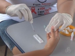 Teste rápido de Aids é realizado em Oiapoque (Foto: Reprodução/TV Amapá)