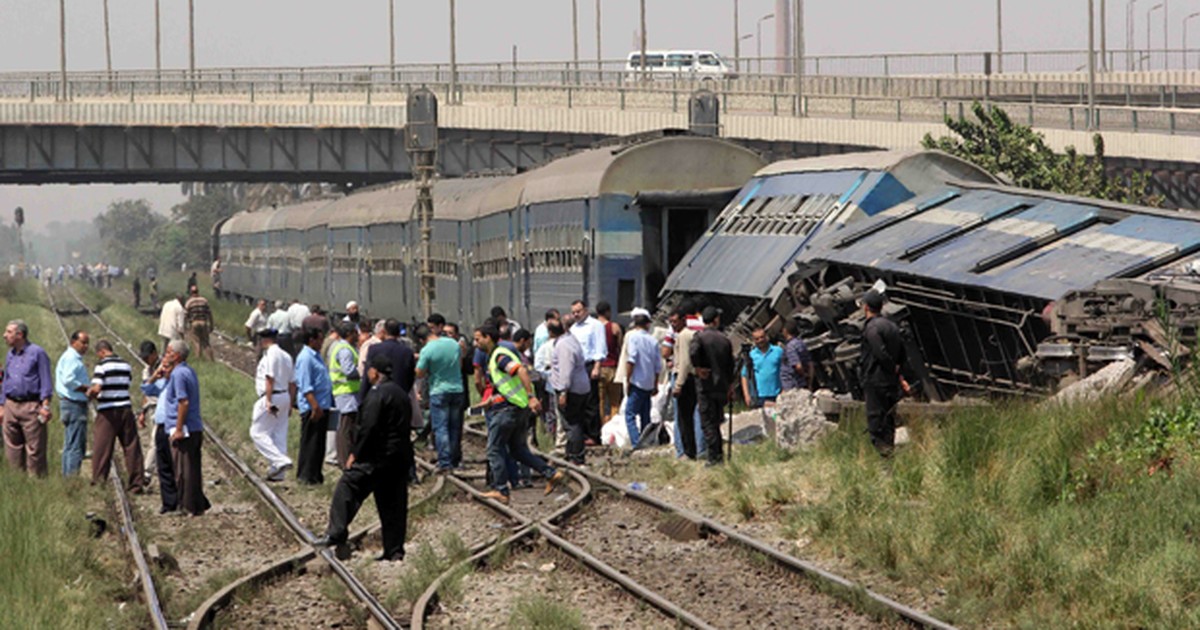 G1 Acidente de trem deixa 5 mortos e 27 feridos no Egito notícias