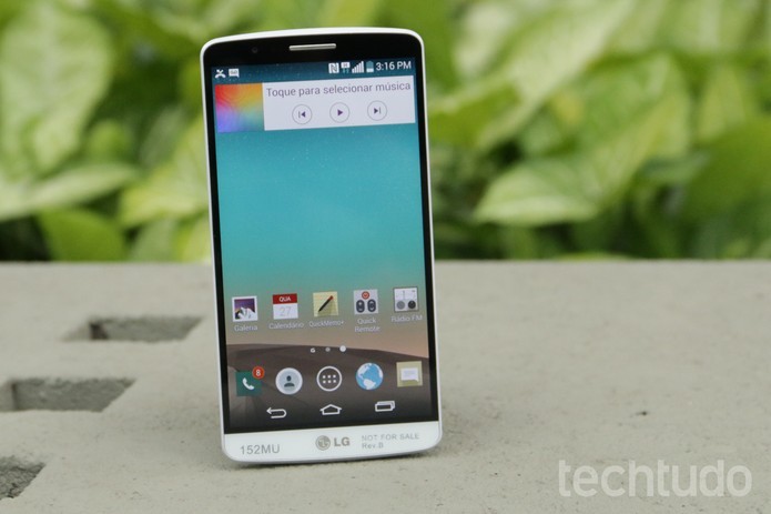 LG G3 vem com telona de 5,5 polegadas e destaque para o quad HD (Foto: Lucas Mendes/TechTudo)
