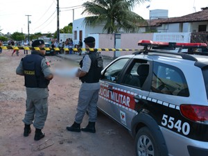 Taxista foi morto a tiros após discutir sobre altura de muro em João Pessoa (Foto: Walter Paparazzo/G1)