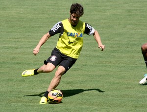 Pato treino do Corinthians (Foto: Cleber Akamine)