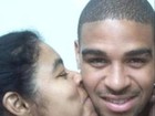 Adriano faz homenagem à mãe: 'Essa é a única que amo de verdade'