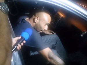 Ex-goleiro do Santos, filho de Pelé é solto de cadeia em Santos, SP (Foto: LG Rodrigues/G1)