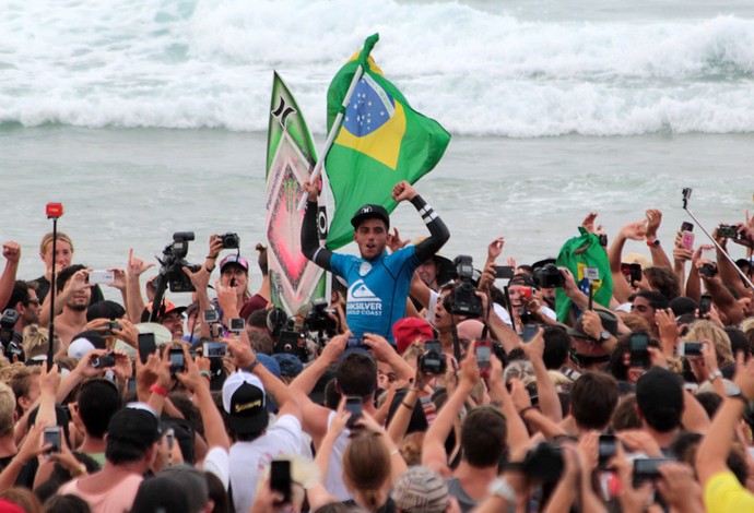 Filipe Toledo campeão da etapa de Gold Coast surfe (Foto: Luciana Pinciara/Motion Photos) Filipe Toledo campeão da etapa de Gold Coast surfe (Foto: Luciana Pinciara/Motion Photos)