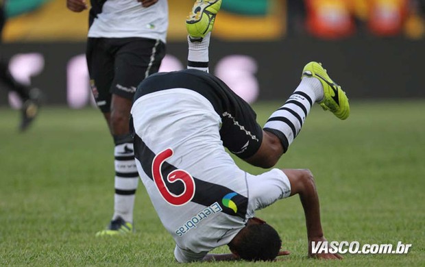 Alecsandro comemorando gol (Foto: MarceloSadio / vasco.com.br)