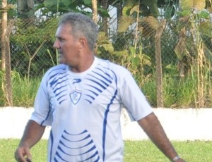 Lourival Cachopa, técnico do Ji-Paraná (Foto: Hudson Calandrelli/Divulgação)