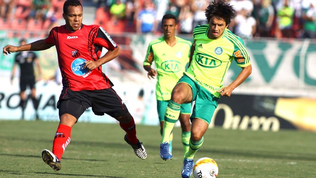 Thiago Real jogo Palmeiras Ituano (Foto: Marcos Bezerra / Ag. Estado)