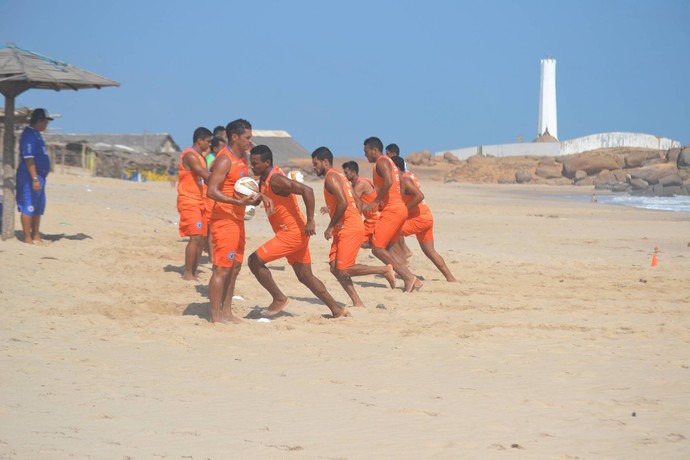 Parnahyba treina na praia (Foto: Didupaparazzo ) Parnahyba treina na praia (Foto: Didupaparazzo )