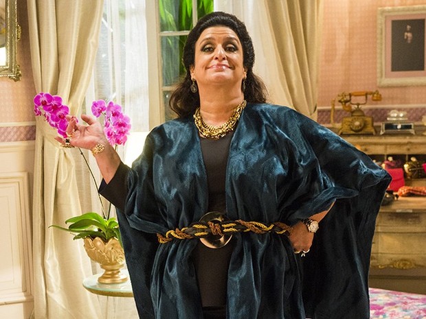 Grace Gianoukas fala sobre família Abdala em 'Haja Coração' (Foto: João Miguel Jr/Globo) Grace Gianoukas fala sobre família Abdala em 'Haja Coração' (Foto: João Miguel Jr/Globo)