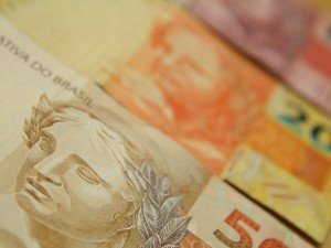 Cédulas de real. notas, dinheiro, reais, cotação, câmbio, valor, economia. -HN- (Foto: Marcos Santos/USP Imagens)