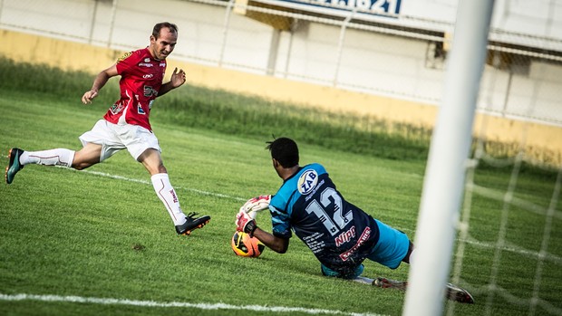 Cambalhota foi o destaque do time na vitória (Foto: Filippe Araújo / FSF)