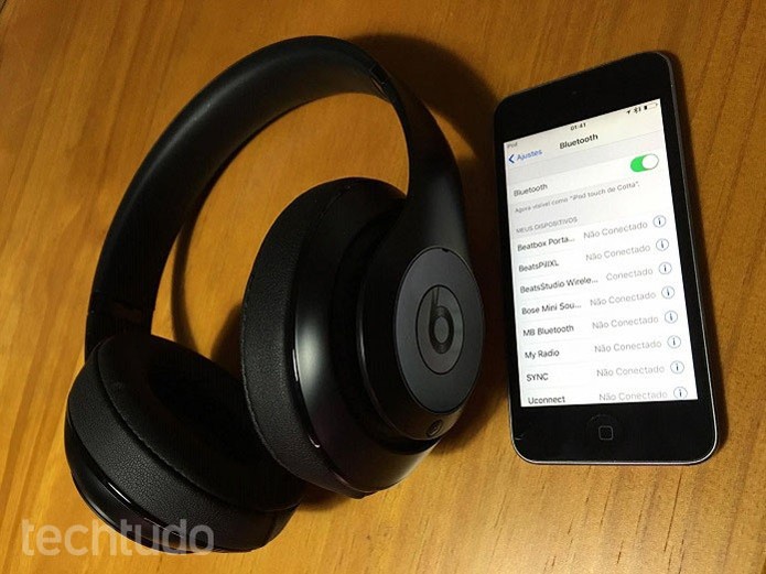 Beats Studio Wireless conecta muito bem ao iPhone e ao iPod (Foto: Thiago Barros/TechTudo) Beats Studio Wireless conecta muito bem ao iPhone e ao iPod (Foto: Thiago Barros/TechTudo)