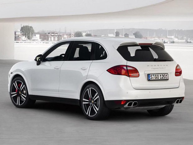 Novo Cayenne Turbo S acelera de 0 a 100 km/h em 4,3 segundos (Foto: Divulgação) Novo Cayenne Turbo S acelera de 0 a 100 km/h em 4,3 segundos (Foto: Divulgação)